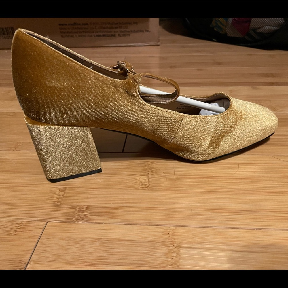ASOS yellow mustard velvet heels size 9US